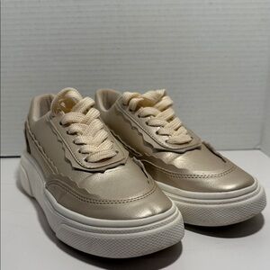 Elegant Beige Women's Sneakers
